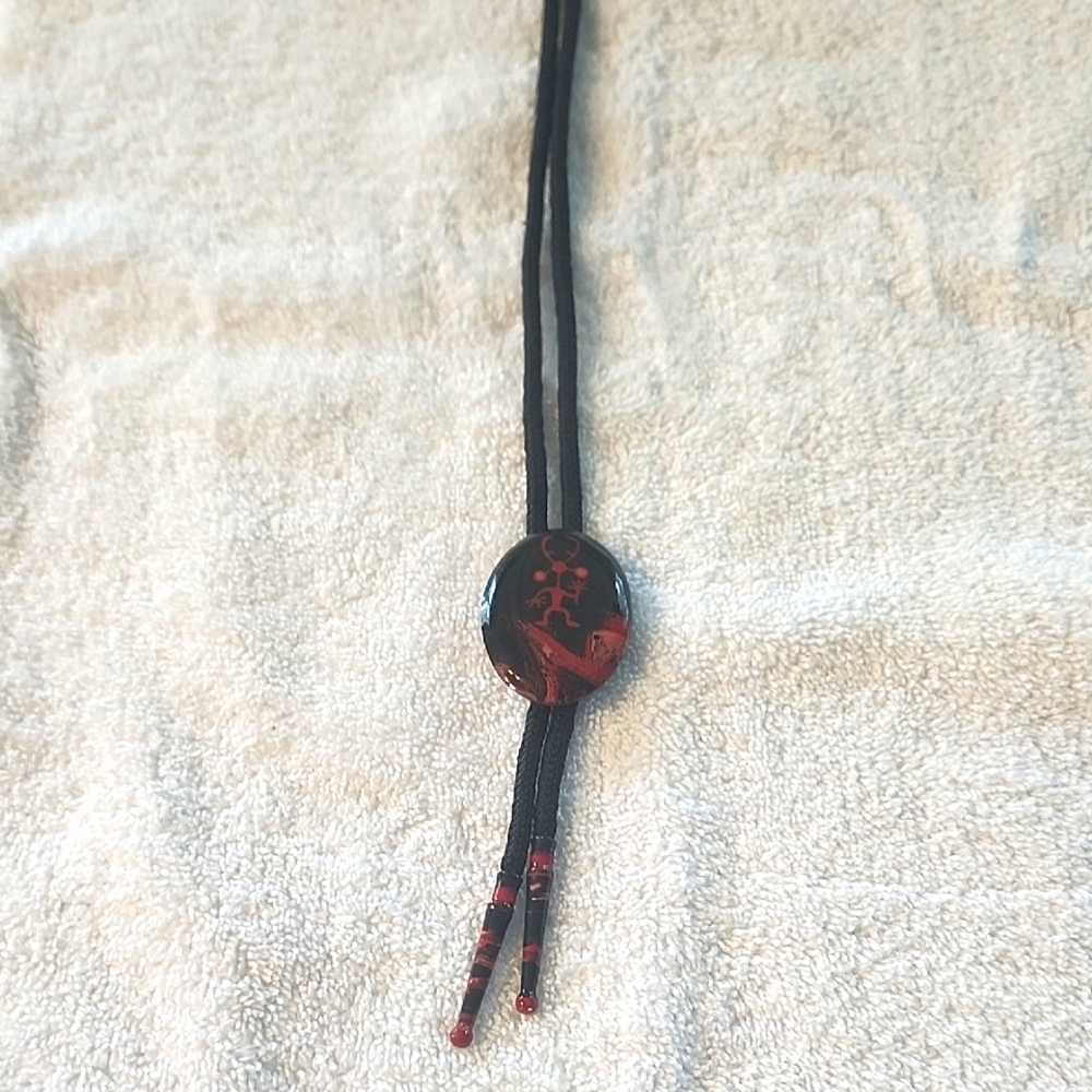 Native American/Aztec Style Bolo Tie Black and Red